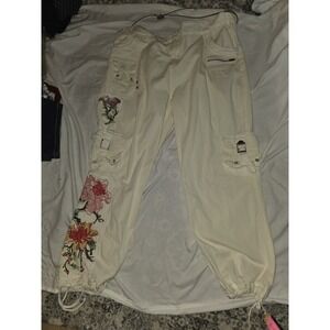 Lew Magnum Cargo Pants Size18. With Embroidered Flowers On One Leg. Many Pockets